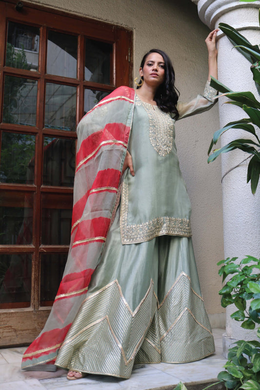 Kyra Gota Sharara Set